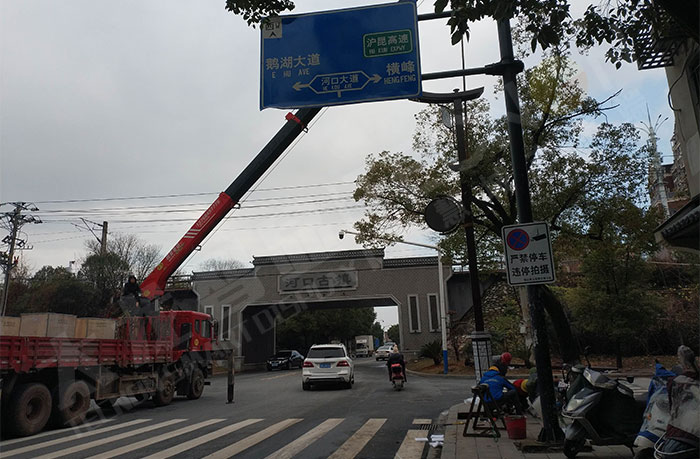 led灯杆屏|智慧灯杆屏|led广告机|智慧路灯屏|户外LED广告机|灯杆屏|智慧灯杆|智慧路灯