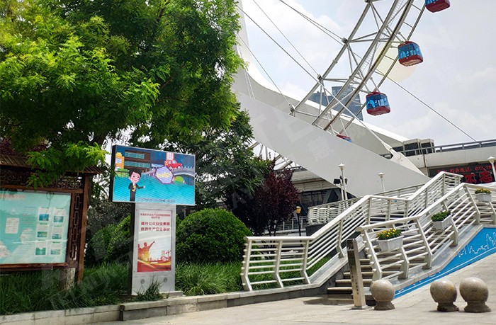 led灯杆屏|智慧灯杆屏|led广告机|智慧路灯屏|户外LED广告机|灯杆屏|智慧灯杆|智慧路灯