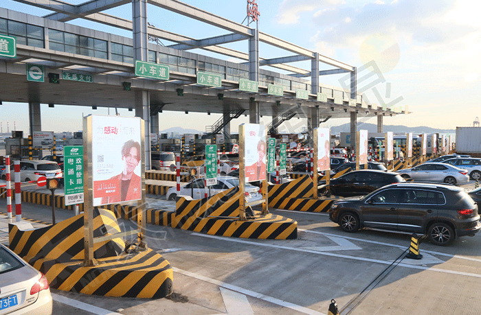 led灯杆屏|智慧灯杆屏|led广告机|智慧路灯屏|户外LED广告机|灯杆屏|智慧灯杆|智慧路灯