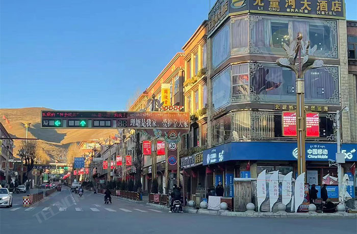 led灯杆屏|智慧灯杆屏|led广告机|智慧路灯屏|户外LED广告机|灯杆屏|智慧灯杆|智慧路灯